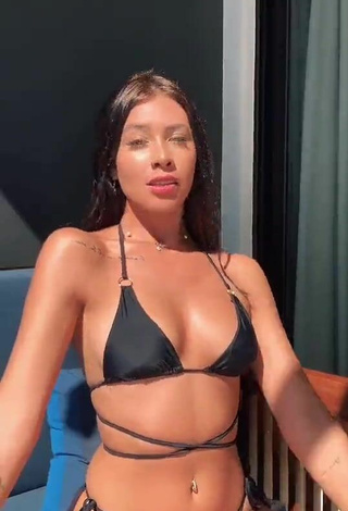 Alexia García con Fascinantes Bikini Negro