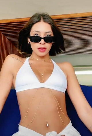 Alexia García con Seductores Bikini Blanco