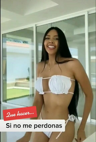 3. Guapísima Franjomar Con Atractivos Bikini Blanco