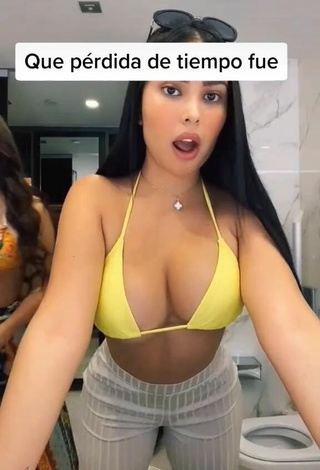 Más caliente Franjomar Enseña el culo