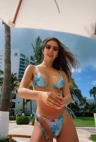 1. Andrea Caro Parece Más Caliente Con Bikini