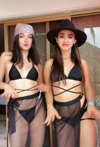 3. Bonita Michelle Mendizábal Con Bikini Negro