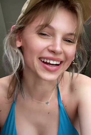 Sara Carstens (@saracarstens) - Desnuda y Sexy Videos on TikTok