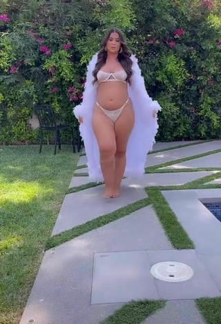 Sexy FashionNova Enseña el culo