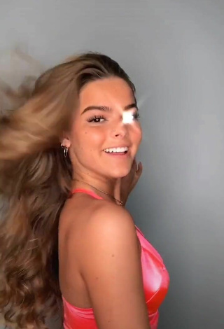 5. Sexy Giulia Amato Con Top Rosado Margarita