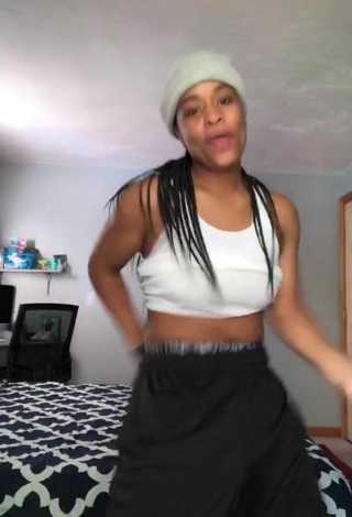 Fam0us_gee (@fam0us_gee) - Desnuda y Sexy Videos on TikTok