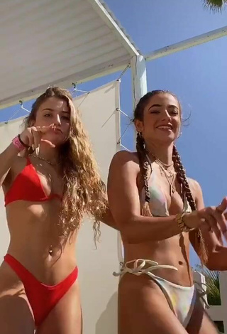 2. Más Caliente Lola Moreno Marco Con Bikini