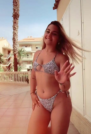 5. Sexy Silvia De Pablo Sanchez Con Bikini