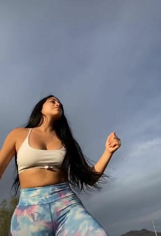 3. Atractiva Jailyne Ojeda Ochoa Enseña El Culo