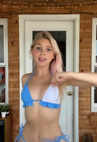 4. Atractiva Jordyn Jones Con Provocativos Bikini