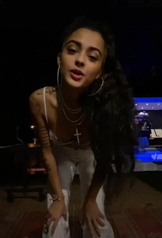 Más caliente Malu Trevejo con Sujetador de Bikini