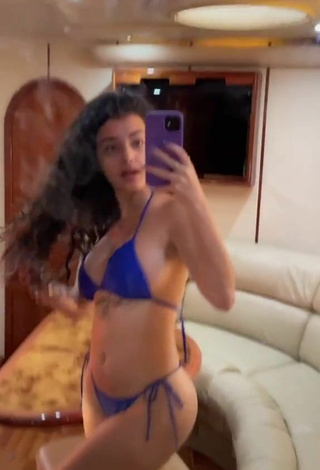 Bonita Malu Trevejo Enseña el culo