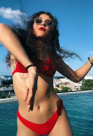 1. Maravillosa Sofia Mata Con Bikini Rojo