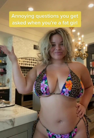 Sexy Trisha Paytas con Bikini