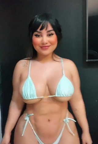 2. Magnífica Victoria Matosa Con Tentadores Mini Bikini Y Tetas Saltarinas