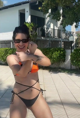 3. Sexy Carolinne Silver Con Bikini